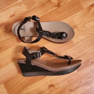 Corkys Hipster Wedge Sandal Size 9